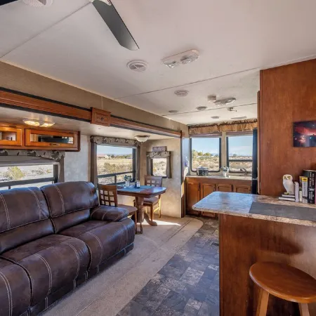 Starry Skies Glamping w/ EV Charger, Stargazing, Hiking
