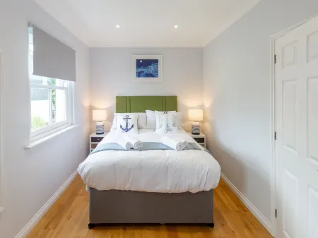 Sea Compass Отели рядом с достопримечательностью «Historic Port of Charlestown»