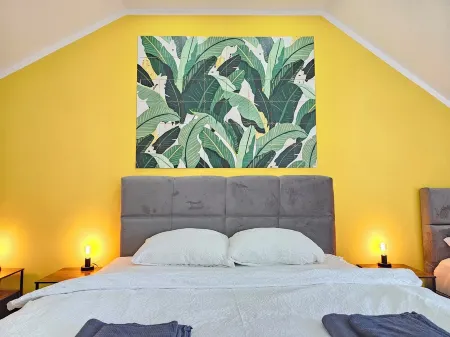 Topaz - Right next to the castle, balcony, switch & stream Отели в г. Вестервальд