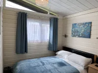Cedar Lodge, Cedar Springs, Heacham. Only 5 Minutes Walk to the Beach.