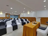 Avins Beacon Hotel - Udaipur Hotels near Sahelion Ki Bari
