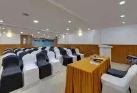 Avins Beacon Hotel - Udaipur