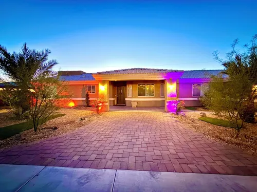 Wknd@Bernies 4 Bd-GAME ROOM, Roof Deck-H2O/Mtn View-Minutes to Water and Hot Tub