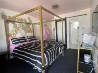Rainbow Motel Hotels in Greeley