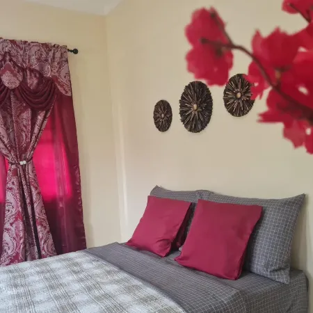 Condo in Gros Islet 10 Mins Drive to Beach