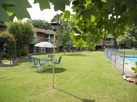 Motel Sierra - Bright Отели рядом с достопримечательностью «Bright Riverside Adventure Playground»