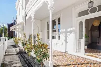 Fitzroy Private Rooms - 132 Nicholson Homestay Hotels in Carlton