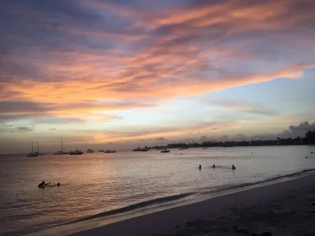 Barbados Chi Guest House