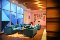 Ayola First Point Hotel - Bintang 3