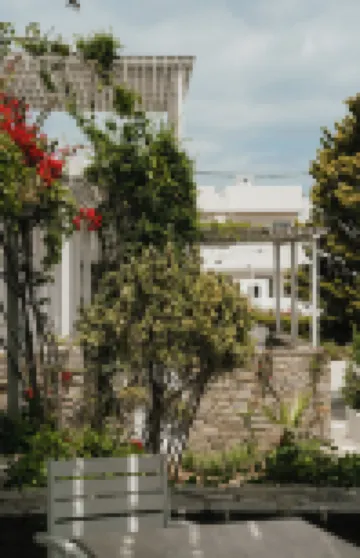 Mr and MRS White Paros