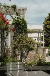 Mr and MRS White Paros Hotel a Ambelas