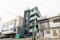 RedDoorz Near Liceo de Cagayan University Highschool
