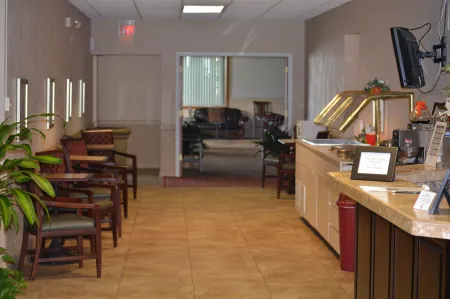 Crystal Cove Riverfront Resort Отели в г. Палатка