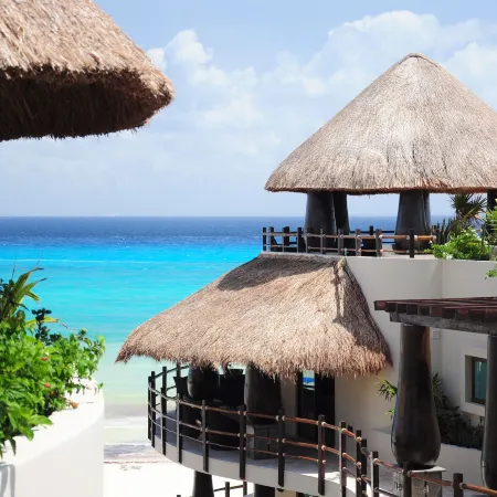 El Taj Oceanfront and Beachside Condo Hotel