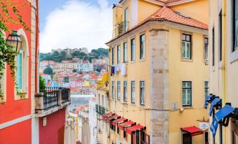 2Br at Chiado Historical Heart of Lisbon