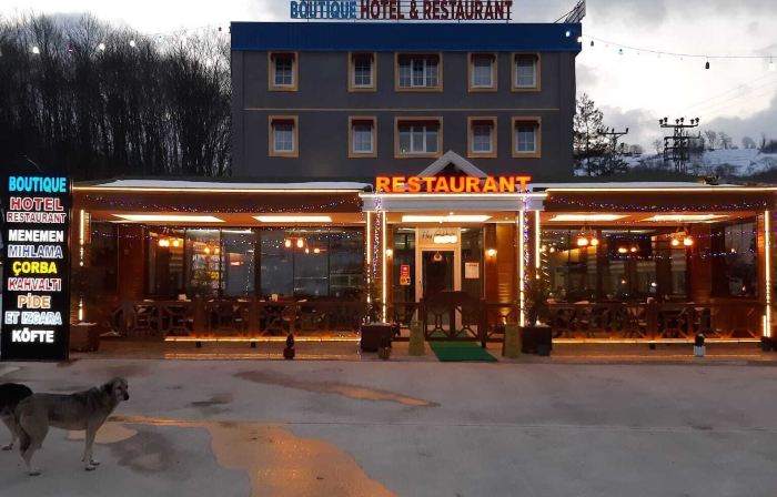 Grand Kum Boutique Hotel Restaurant
