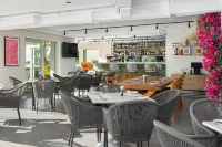 Point Break Luxury Apartments - Aamiainen