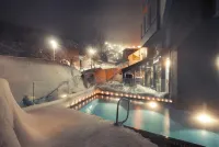 The Vale Niseko - Pools