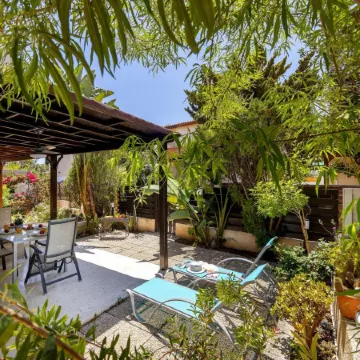 Anas Kiti Seaside Villa