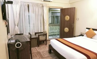 Boudha Stupa View Guest House