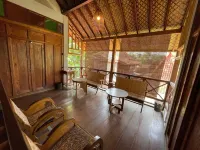 Saka Homestay Boutique & Cafe