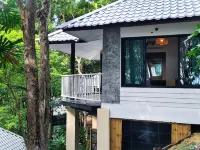Moonlight Bay Resort Hotels near Klong Nin Beach