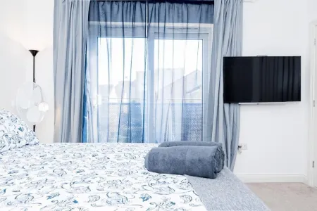 Bayview Apartments Отели в г. Нетли