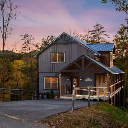 All Decked Out 4 Bedroom Cabin by RedAwning