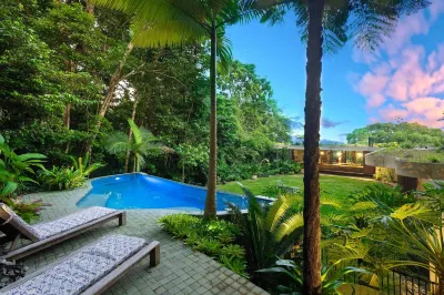 The Planchonella House - Eco Stay de Luxe Hotels in 