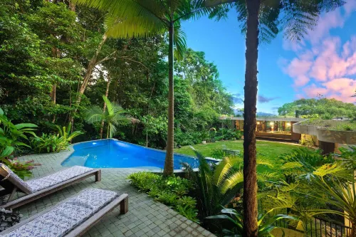 플란초넬라 하우스 - 에코 스테이 드 럭스 에지 힐 호텔