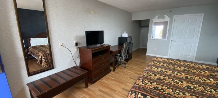 Royal Lodge Hotels in Atlantic County