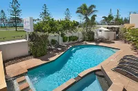 Meridian Alex Beach Apartments - Havudsigt