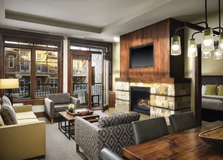 The Residences at One Village Place by Hyatt Vacation Club Отели в г. Траки