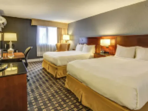La Saguenéenne - Hôtel et Centre de Congrès Hotels in Chicoutimi