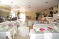 Domaine du Paradis des Oiseaux فنادق في موجينس
