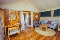 The African Kongoni Serengeti Safari Camp Hotels in Robanda