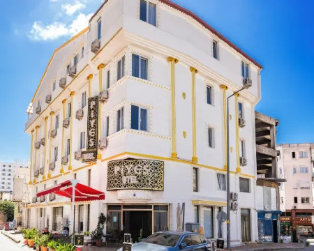 ปิเยซ โอเทล โรงแรมในอันตัลยา