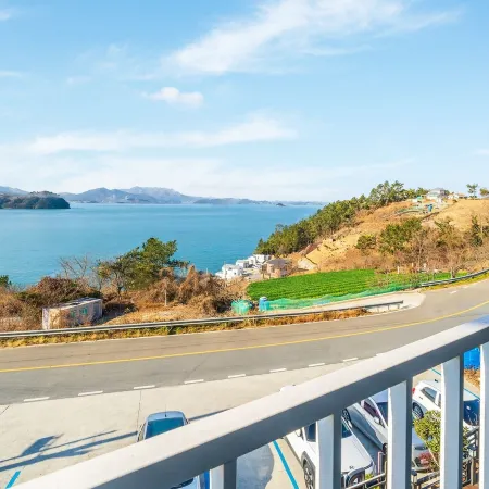 Yeosu Jplus Pension