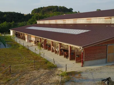 Domaine de Fraisse Hotels in Aude