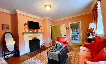 Wayside Inn Bed and Breakfast
