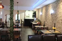 Hotel Maximo Hotels in Pinneberg