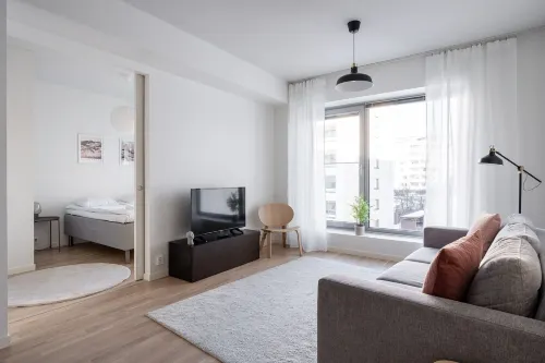 Stylish New 1Br Home with Sauna, Hosts 4 Guests - Апартаменты