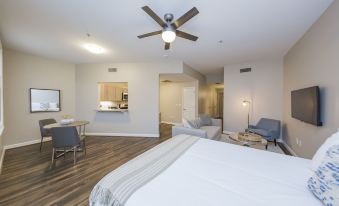 Mint House Nashville - Hillsboro Village