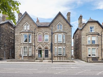 Host & Stay - Parkside Villa