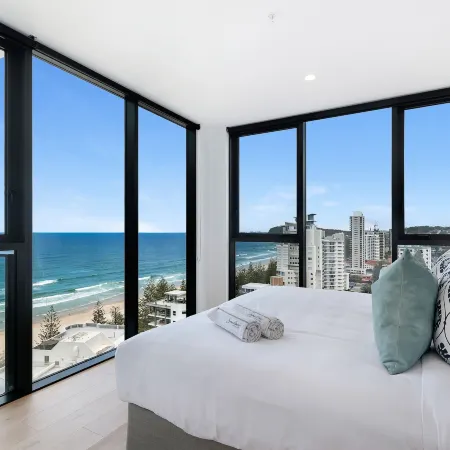 Ocean Views - Sandbar Burleigh Heads