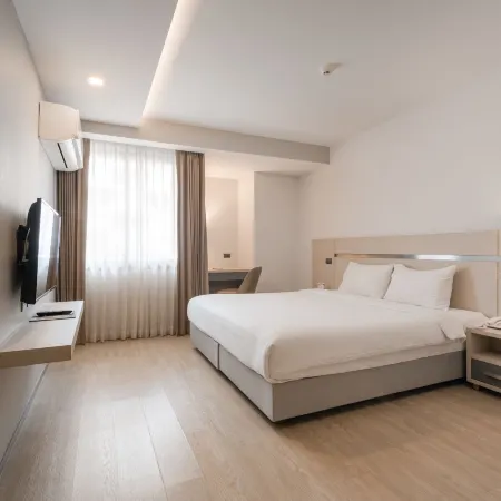 Samyan Serene Hotel Отели рядом с достопримечательностью «Станция метро Sam Yan»