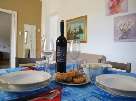 Comfortable Italian Holiday Home with Garden and BBQ