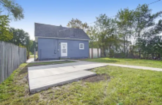 Bright Side Bungalow