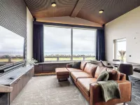 Bay View Apartments فنادق في Gardur