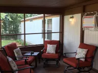 Fishing from the Dock, Waterfront Cabin, Free Kayaks for Your Use! Hotels in Stump Sound